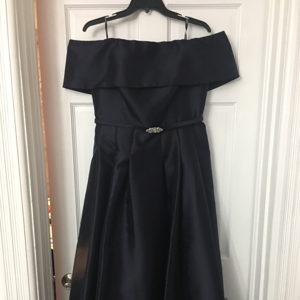 Vince Camuto Mikaldo Ballgown Navy